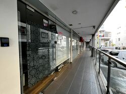 Le Regal (D14), Retail #455217881